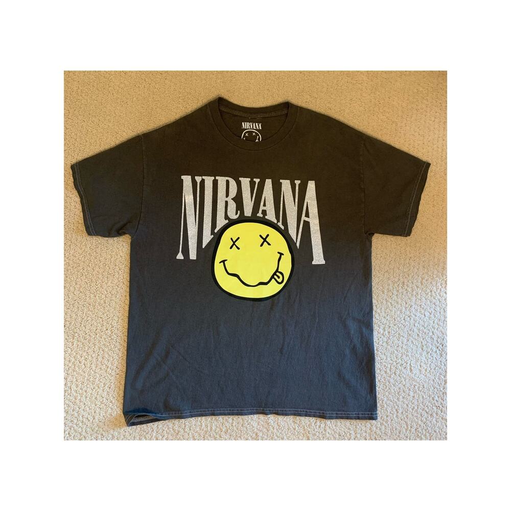 NWOT Forever 21 Nirvana Graphic Glitter Tee